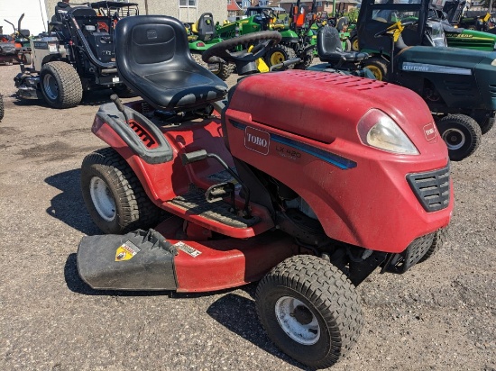 Toro LX420 Lawn Tractor