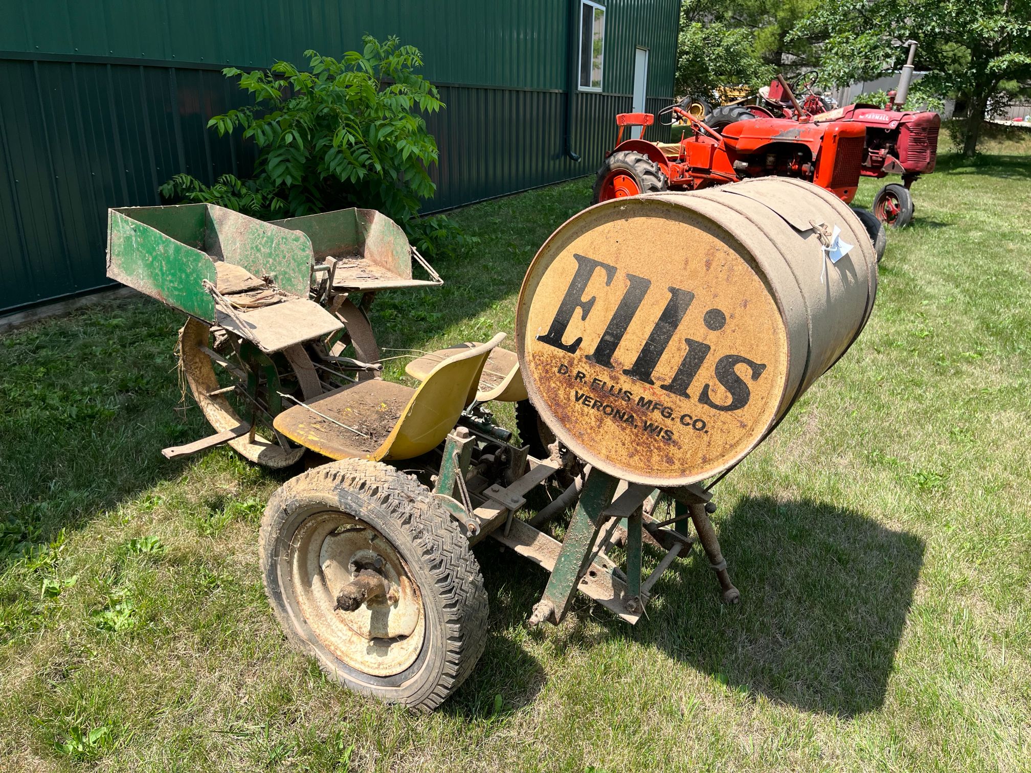 tobacco planter Ellis Tobacco Planter