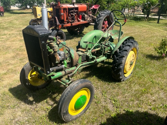 John Deere L Tractor