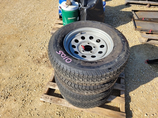 Skid of ST205/75D15 Tires