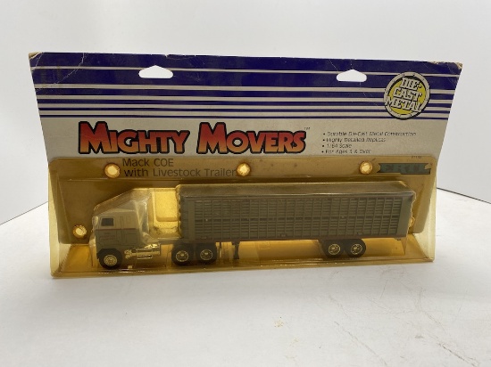 Ertl Mighty Movers Mack COE with Livestock Trailer