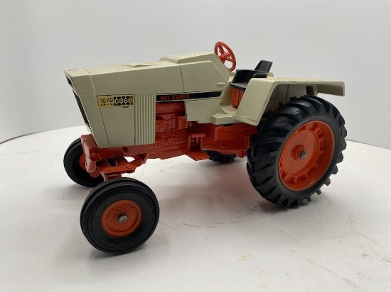 Ertl CASE 1070 Tractor