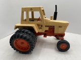 Ertl CASE AgriKing 1070 Tractor