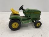 Ertl John Deere Lawn Tractor