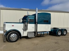 2021 Peterbilt 389 Sleeper Semi Tractor