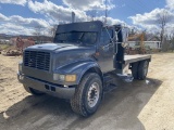 2000 International 4900 Truck