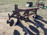 IH 440 Plow