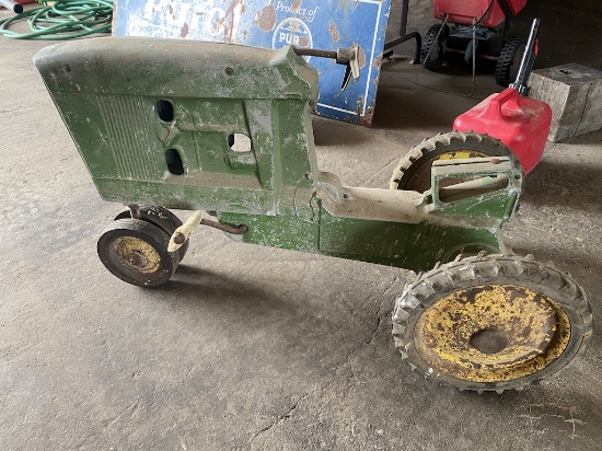 Eska John Deere Pedal Tractor