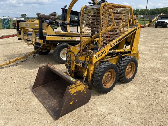 Ford CL-20 Skid Steer