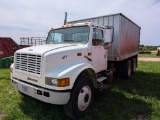 2000 International 4900 6x4 Grain Truck