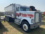 1985 International F-9370 Fertilizer Truck