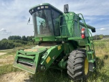 John Deere 9550 Sidehill Combine