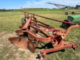 International 540 4 Bottom Plow