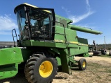 John Deere 6620 Turbo Combine
