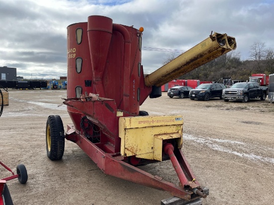 New Holland 359 Mixer Mill