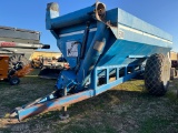 Kinze 600 Grain Wagon