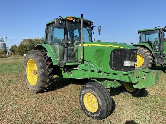 John Deere 7320 Tractor
