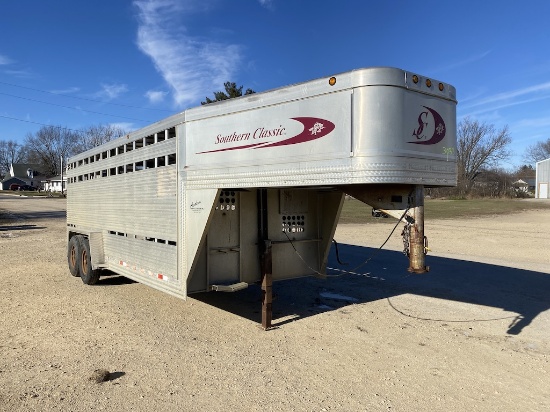 2000 Southern Classic Livestock Trailer