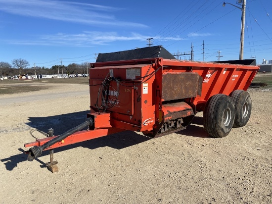 Kuhn 8118 Slinger Spreader