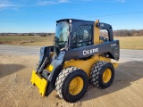 Deere 326D Skid Loader