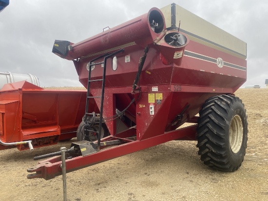 J&M 525 Grain Cart