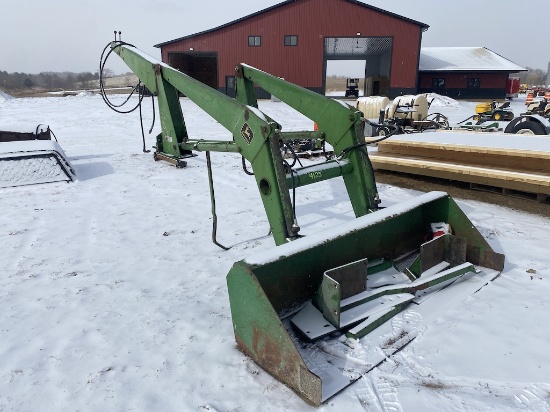 John Deere 148 Loader