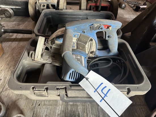 SteelMax portable circular saw