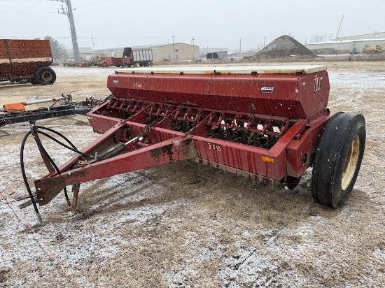International 510 Drill