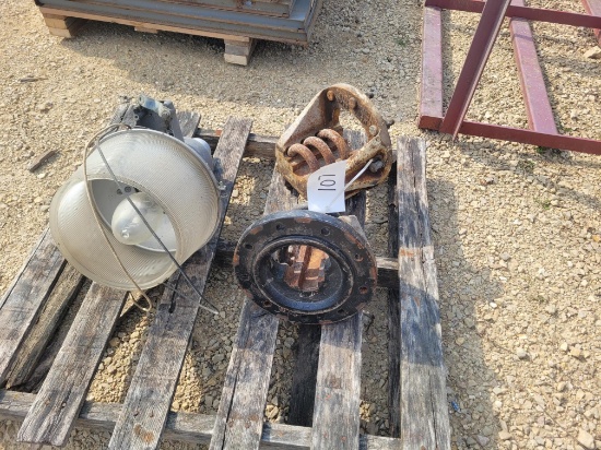 Misc. Dual Hubs & Light