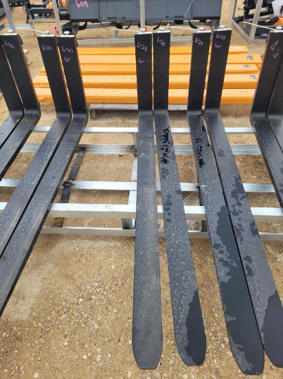 Wolverine 60" Pallet Forks