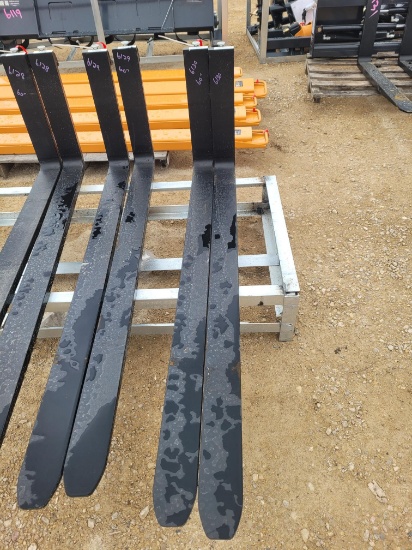 Wolverine 60" Pallet Forks