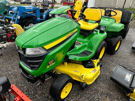 John Deere X390 Lawn Mower