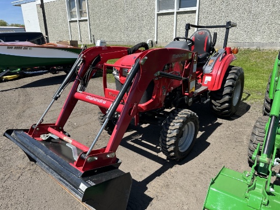 Mahindra 1635 Compact Tractor