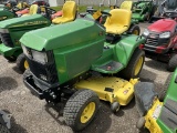 John Deere 445 Lawn Tractor