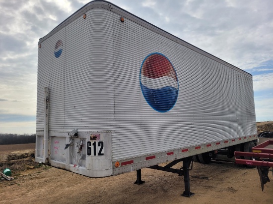 28 Foot Great Dane Pup Trailer