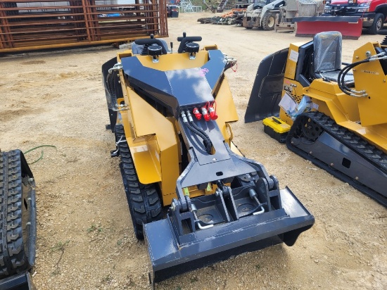 2025 BisonTek 360 Skid Steer Loader