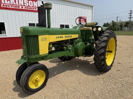 John Deere 530 Tractor