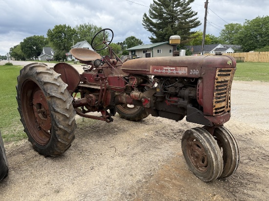 Farmall 230 Tractor
