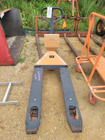 Pallet Jack w/ Scale