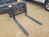 2010 JRB Pallet Forks