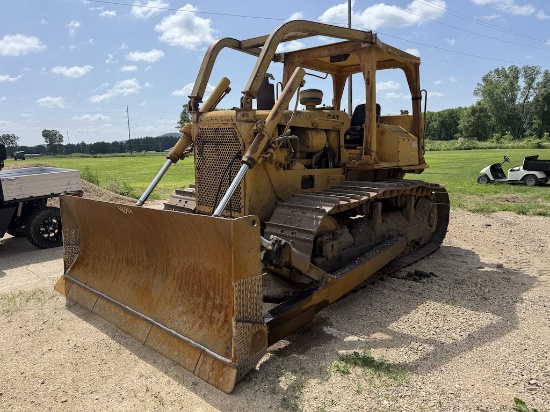CAT D6D Dozer