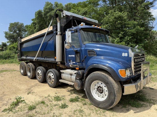 2004 Mack Granite Dump Truck