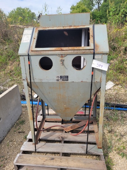 Trinco Dry Blast Cabinet