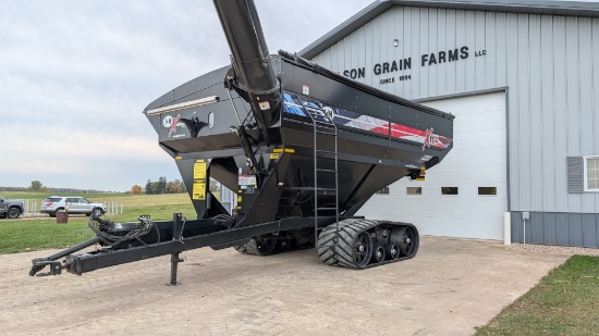 J&M 1122X Patriotic Farmer Edition Grain Cart