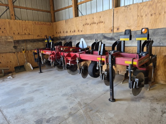 CIH 2500 Ecolo-till 7-Shank Deep Till Ripper