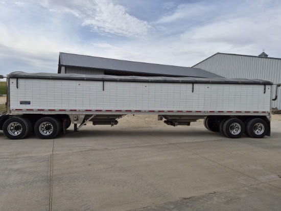 2017 Wilson 41 ft. Hopper Bottom Trailer