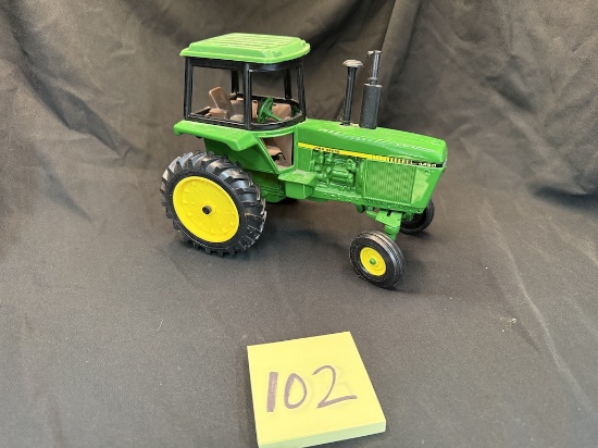 Ertl John Deere 4450
