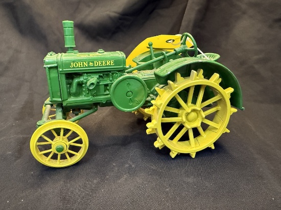 Ertl John Deere General Purpose