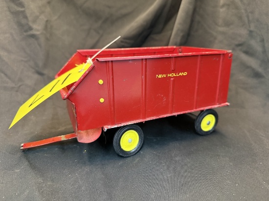 Ertl New Holland Chopper Box