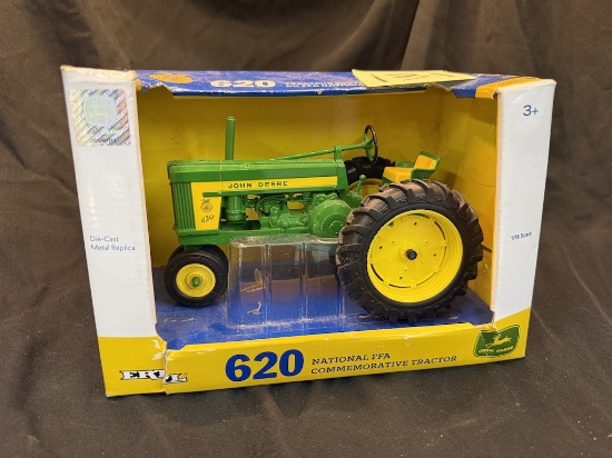 Ertl John Deere 620